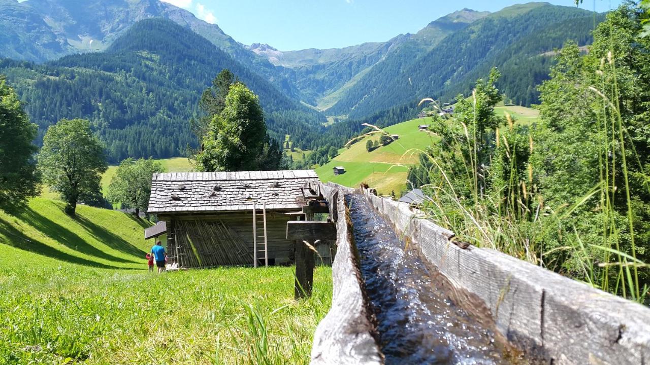 Готель Gasthof Wacht Untertilliach Екстер'єр фото